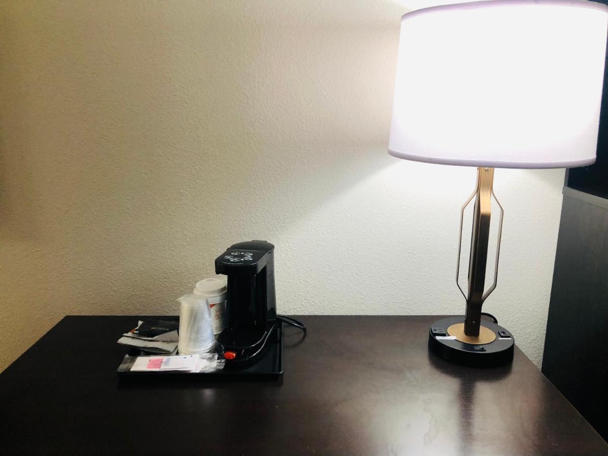 Quality Inn & Suites Lake Charles South Ngoại thất bức ảnh