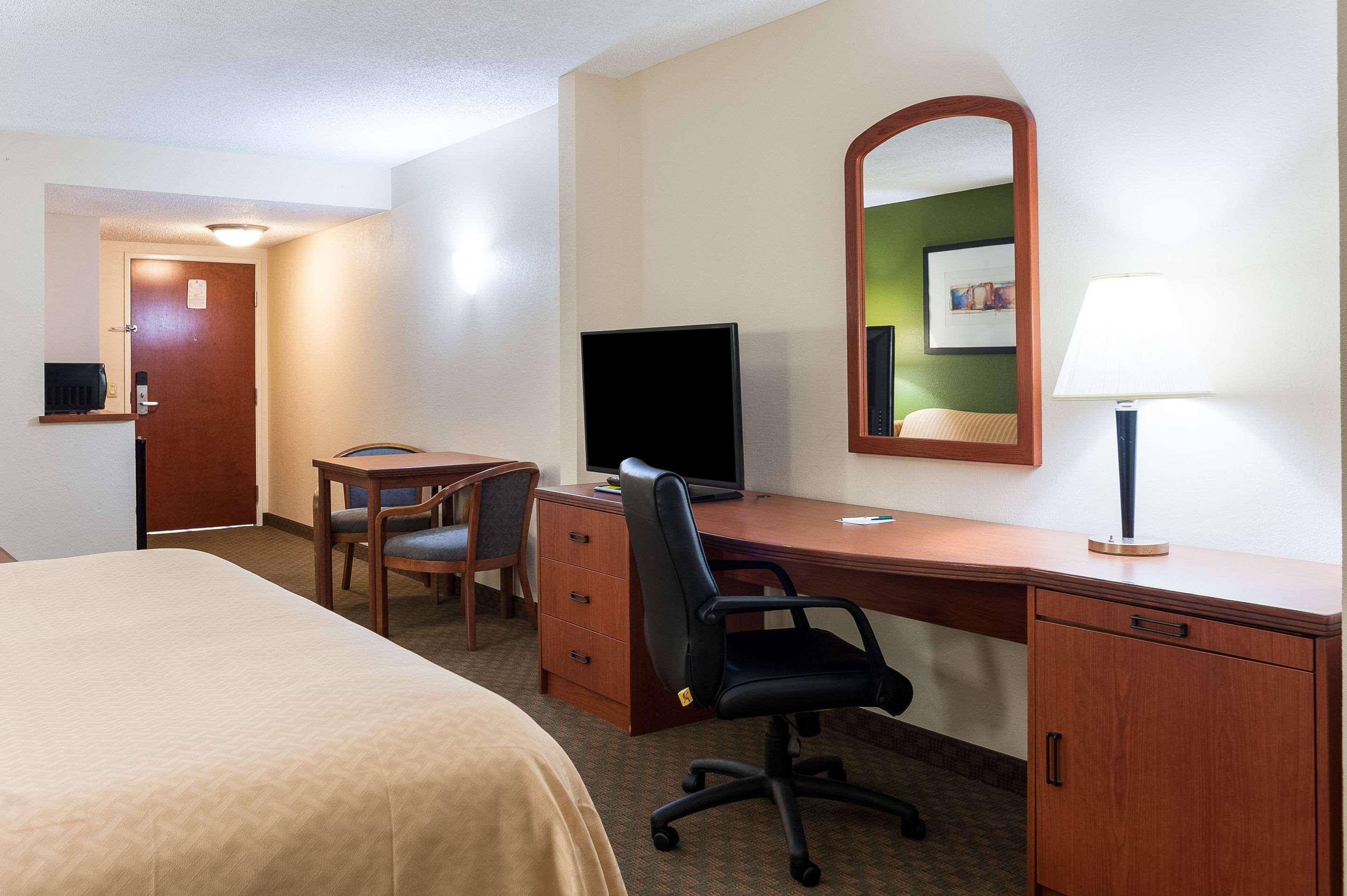 Quality Inn & Suites Lake Charles South Ngoại thất bức ảnh