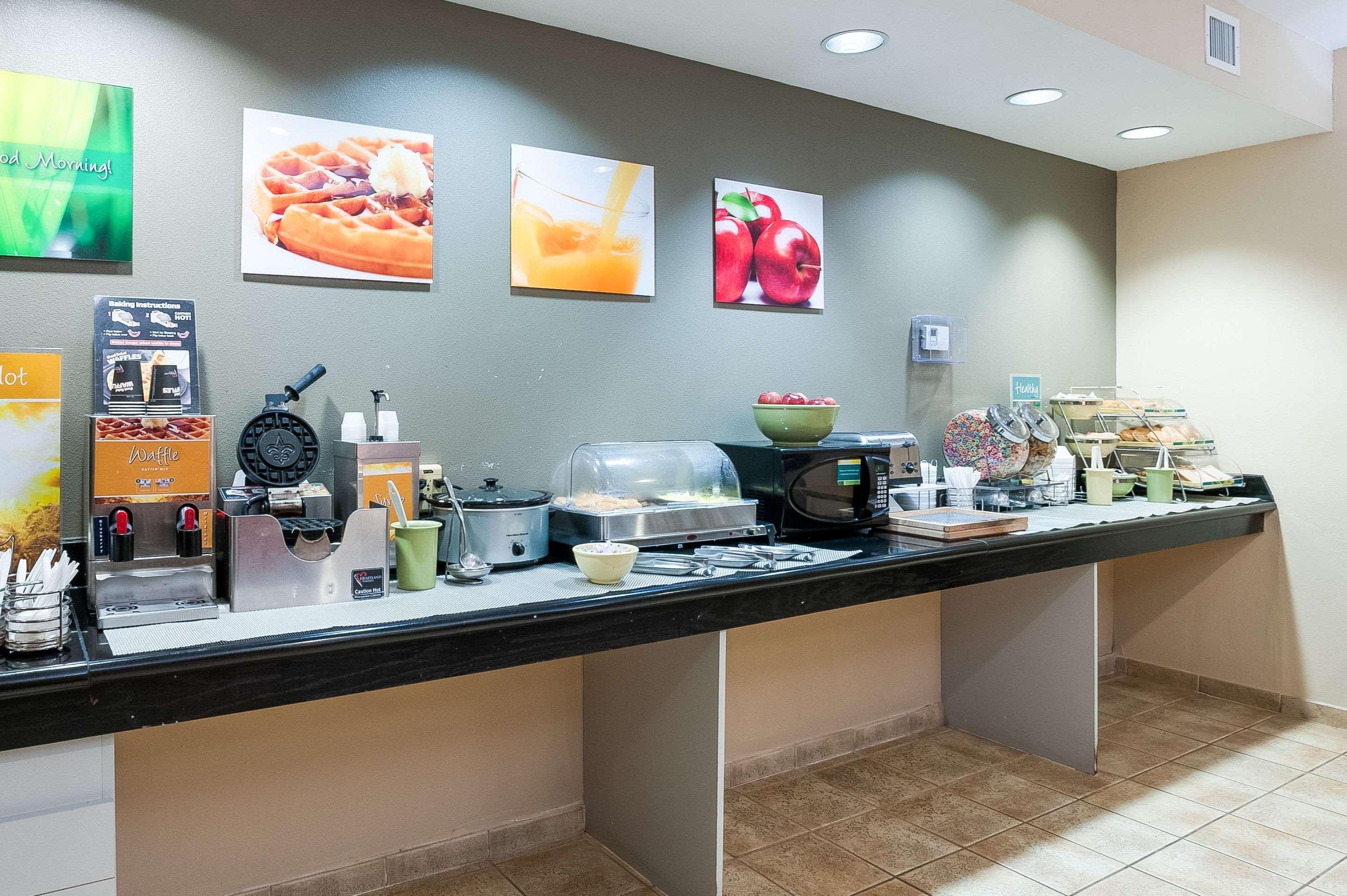 Quality Inn & Suites Lake Charles South Ngoại thất bức ảnh