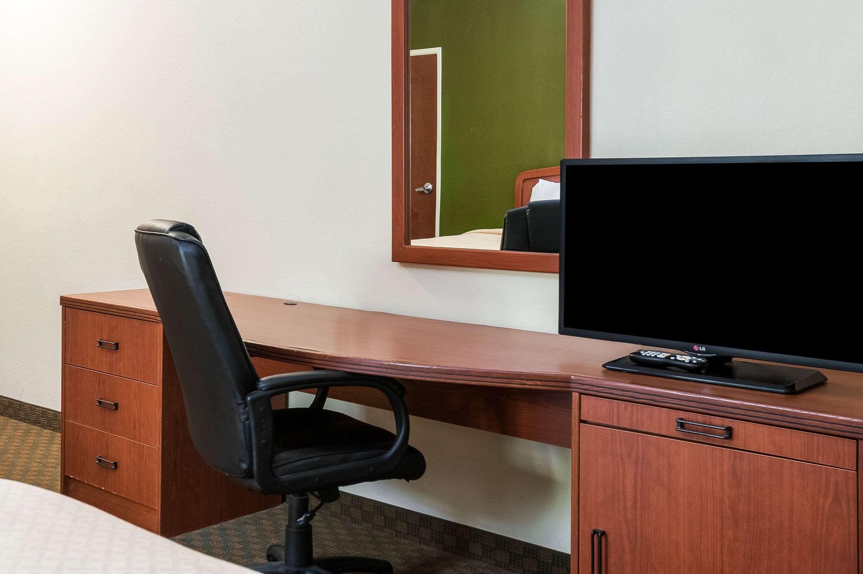 Quality Inn & Suites Lake Charles South Ngoại thất bức ảnh