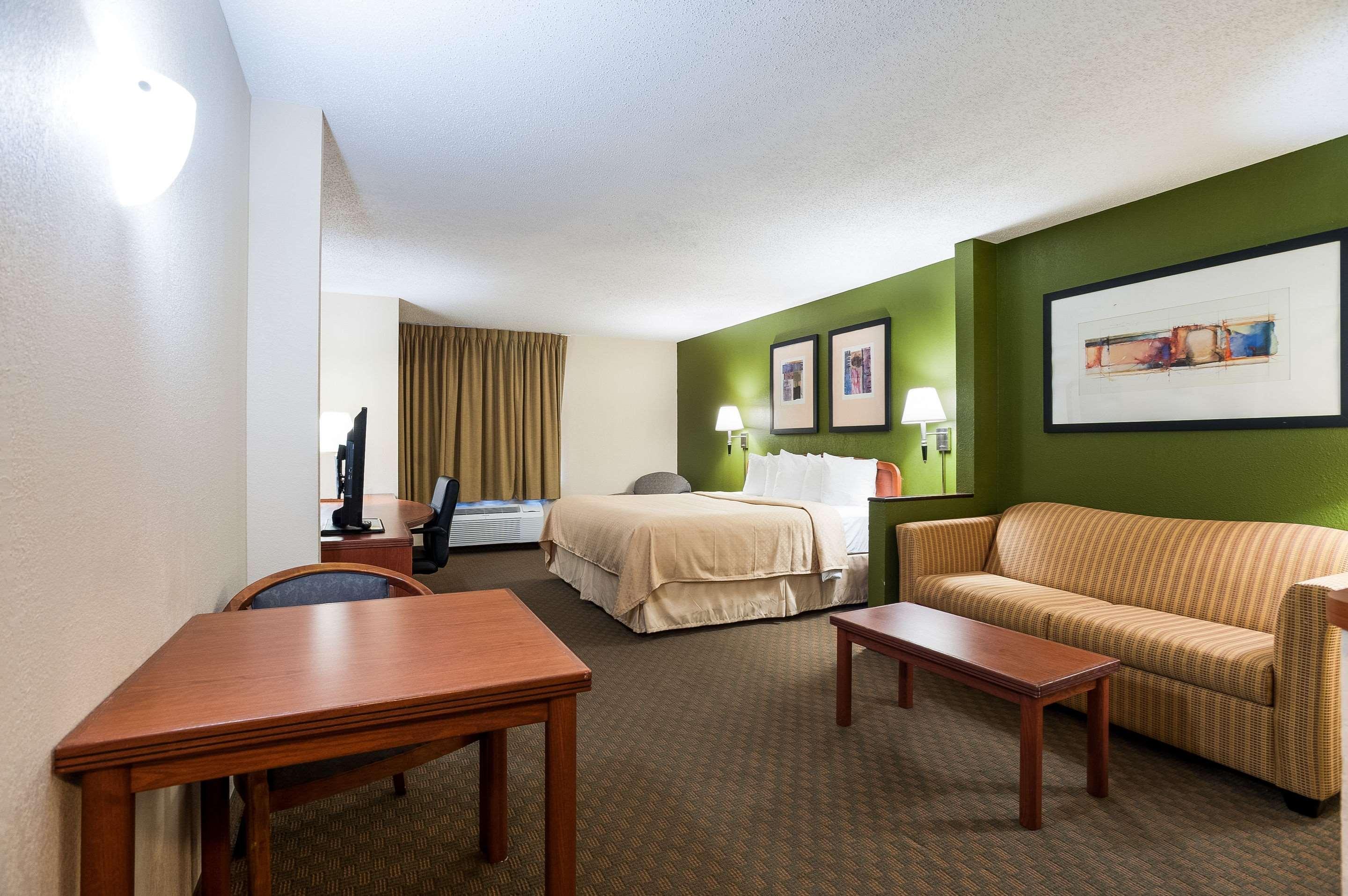 Quality Inn & Suites Lake Charles South Ngoại thất bức ảnh