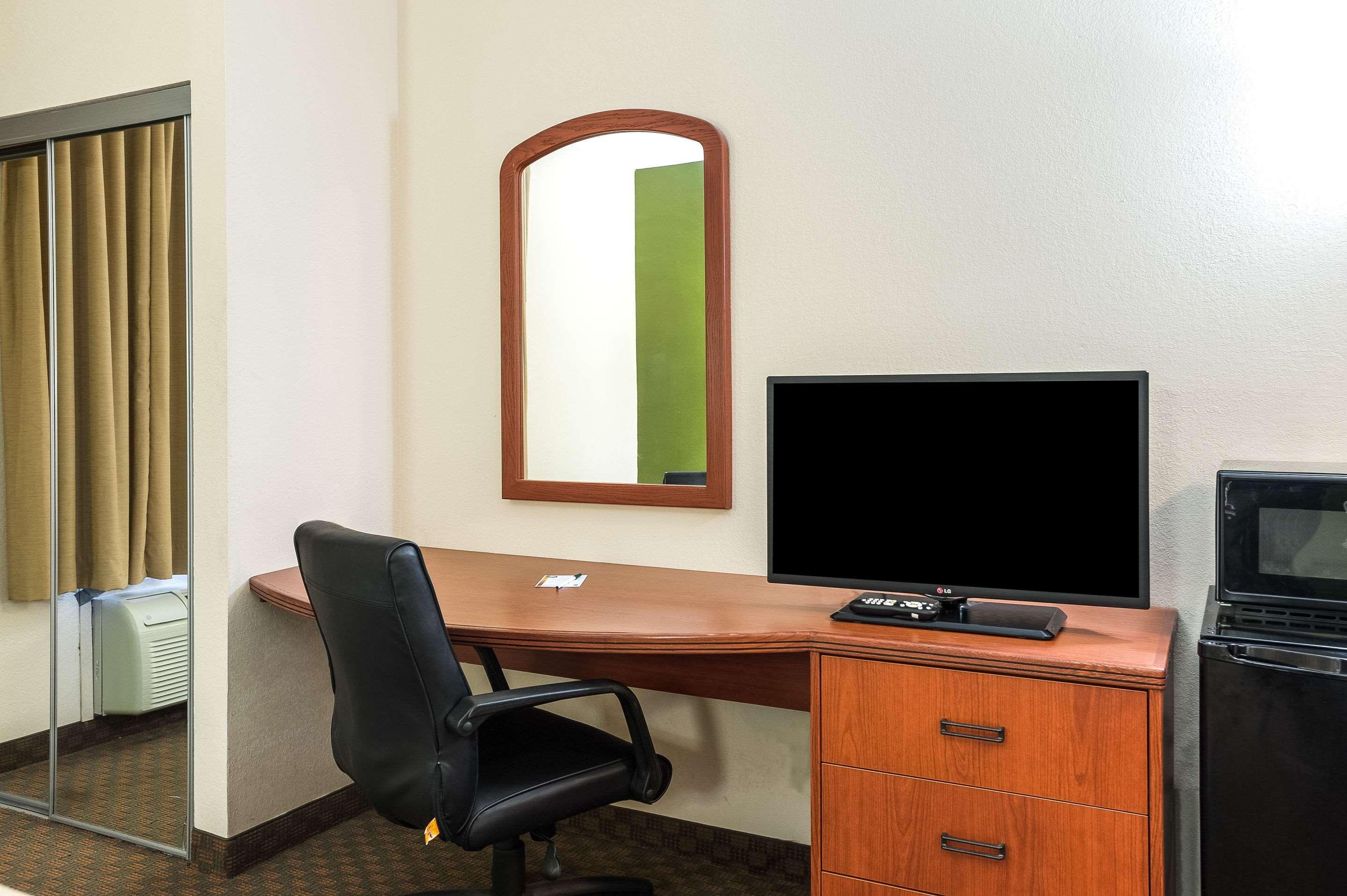 Quality Inn & Suites Lake Charles South Ngoại thất bức ảnh