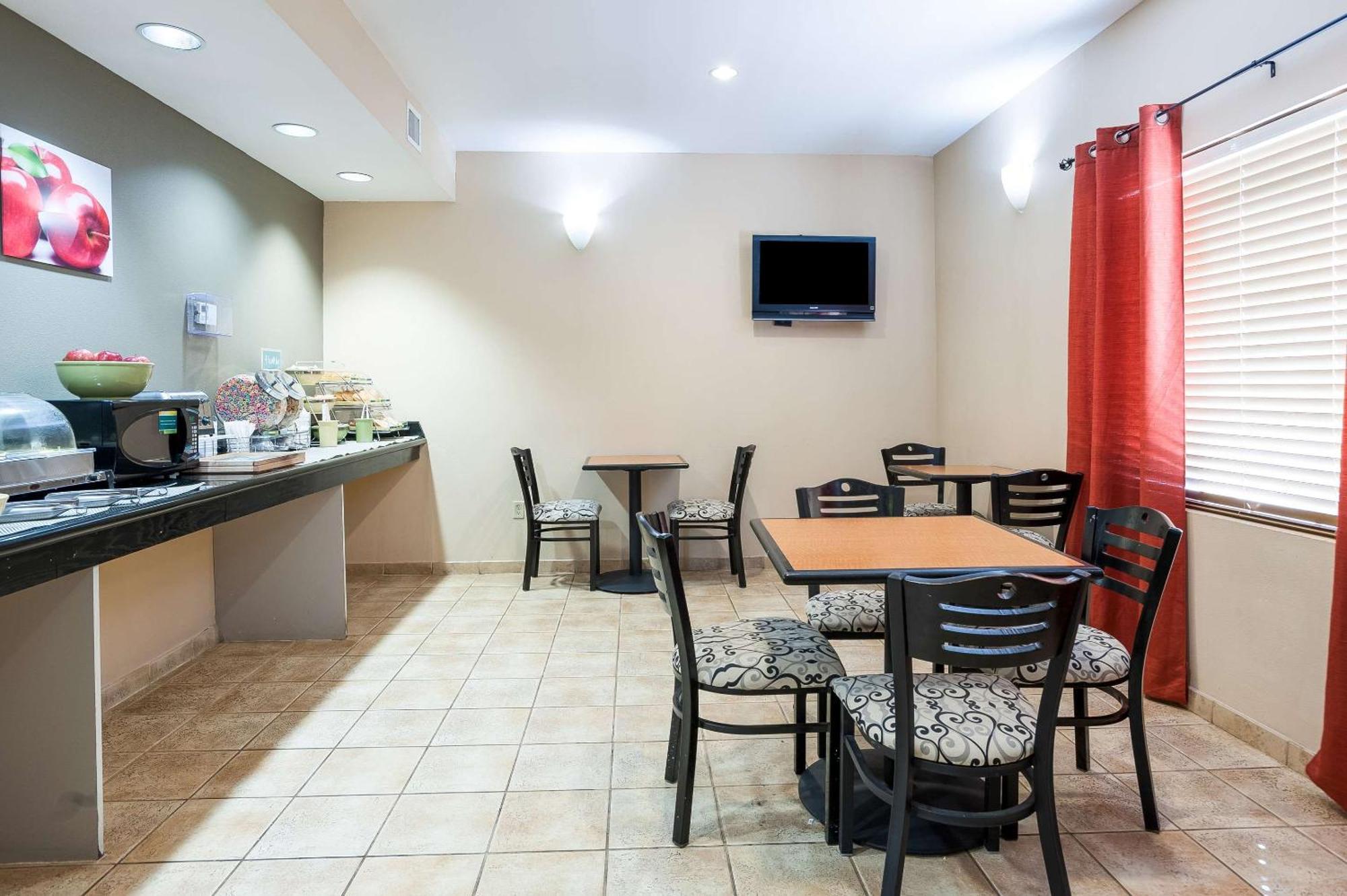 Quality Inn & Suites Lake Charles South Ngoại thất bức ảnh