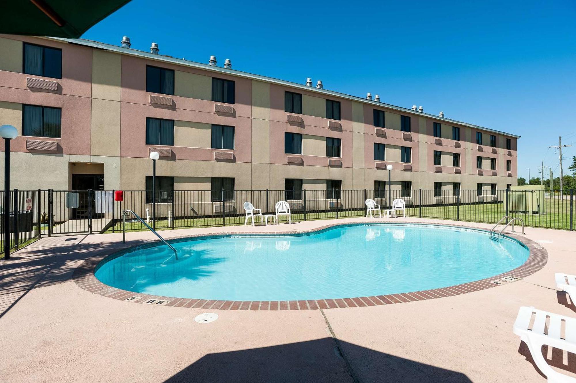 Quality Inn & Suites Lake Charles South Ngoại thất bức ảnh