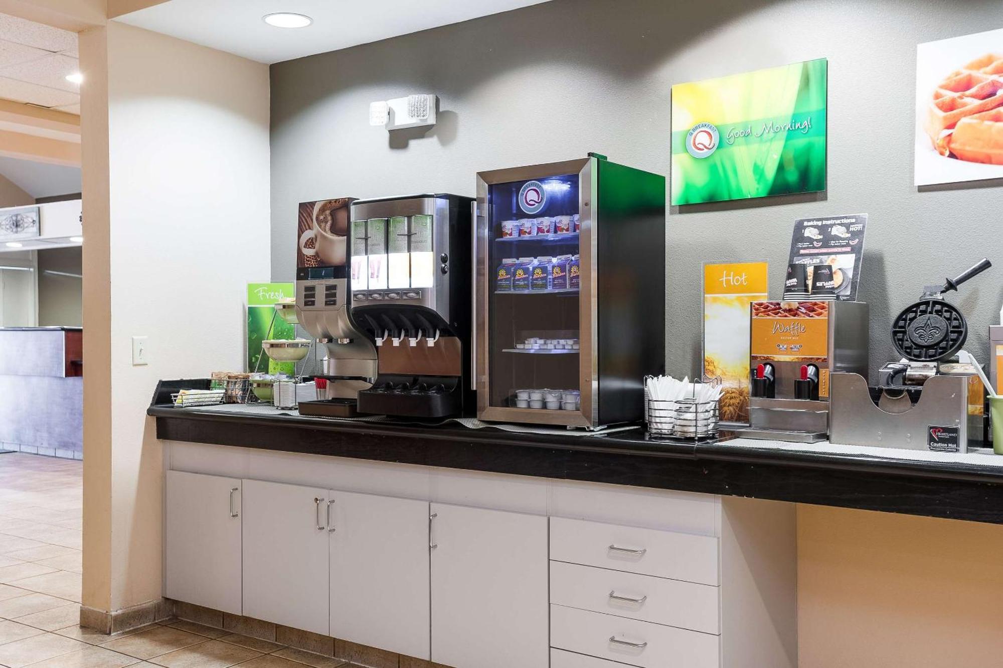 Quality Inn & Suites Lake Charles South Ngoại thất bức ảnh
